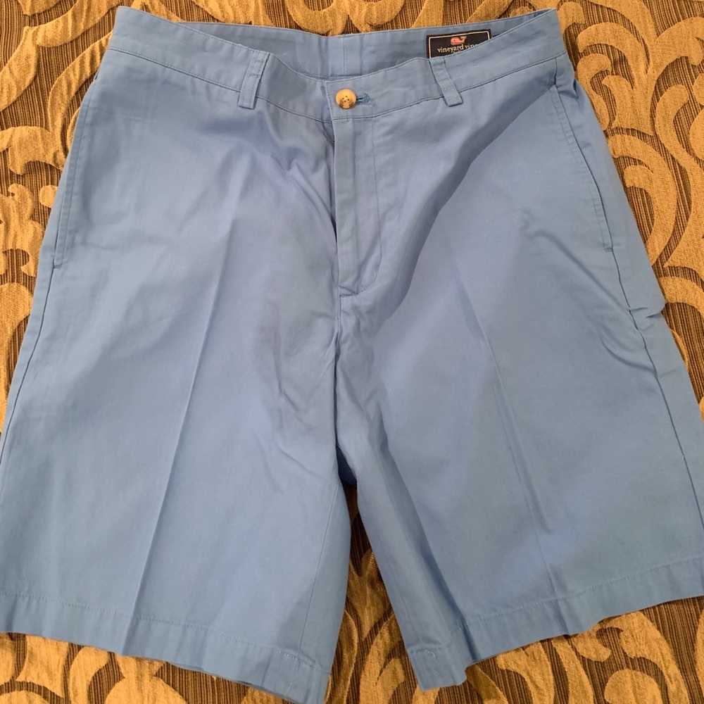 Vineyard Vines men’s shorts